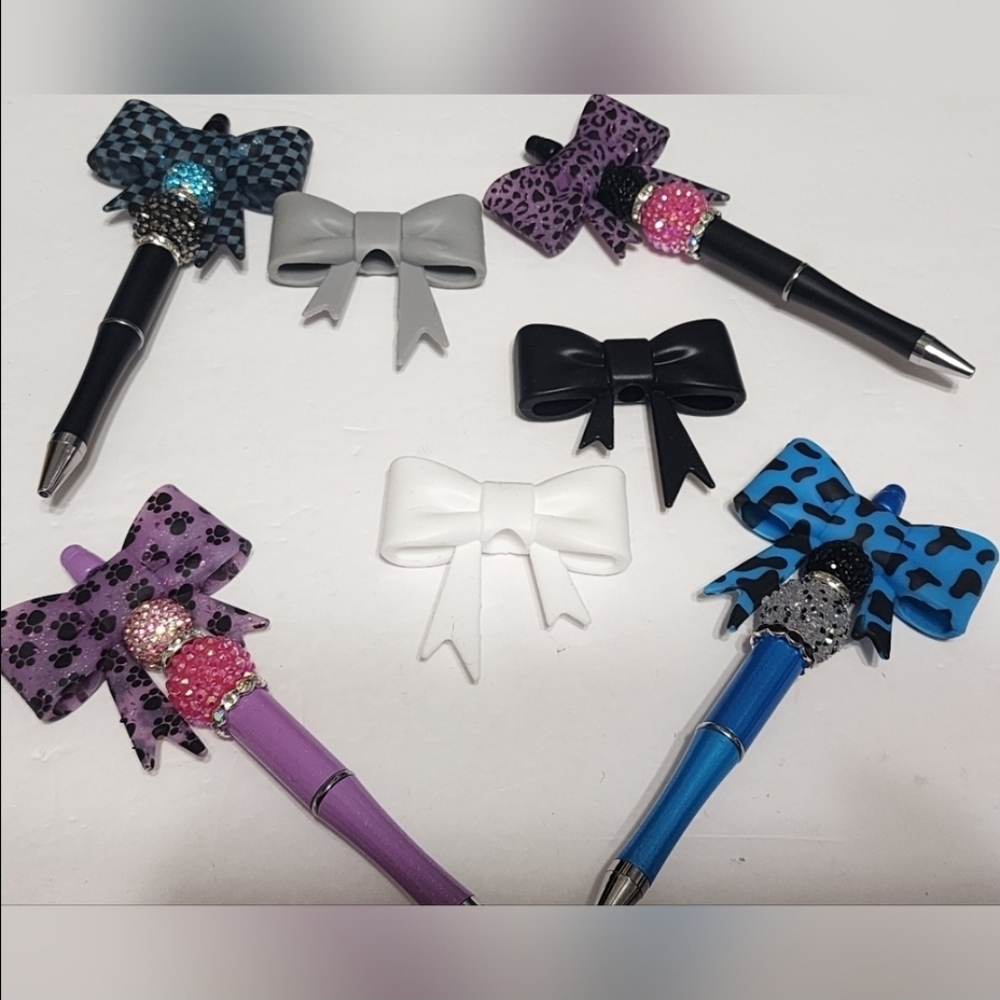 Bow Focal Bead Silicone Beaded Pen Keychain Crafts Bag Clip 1 Pc Black BowThis